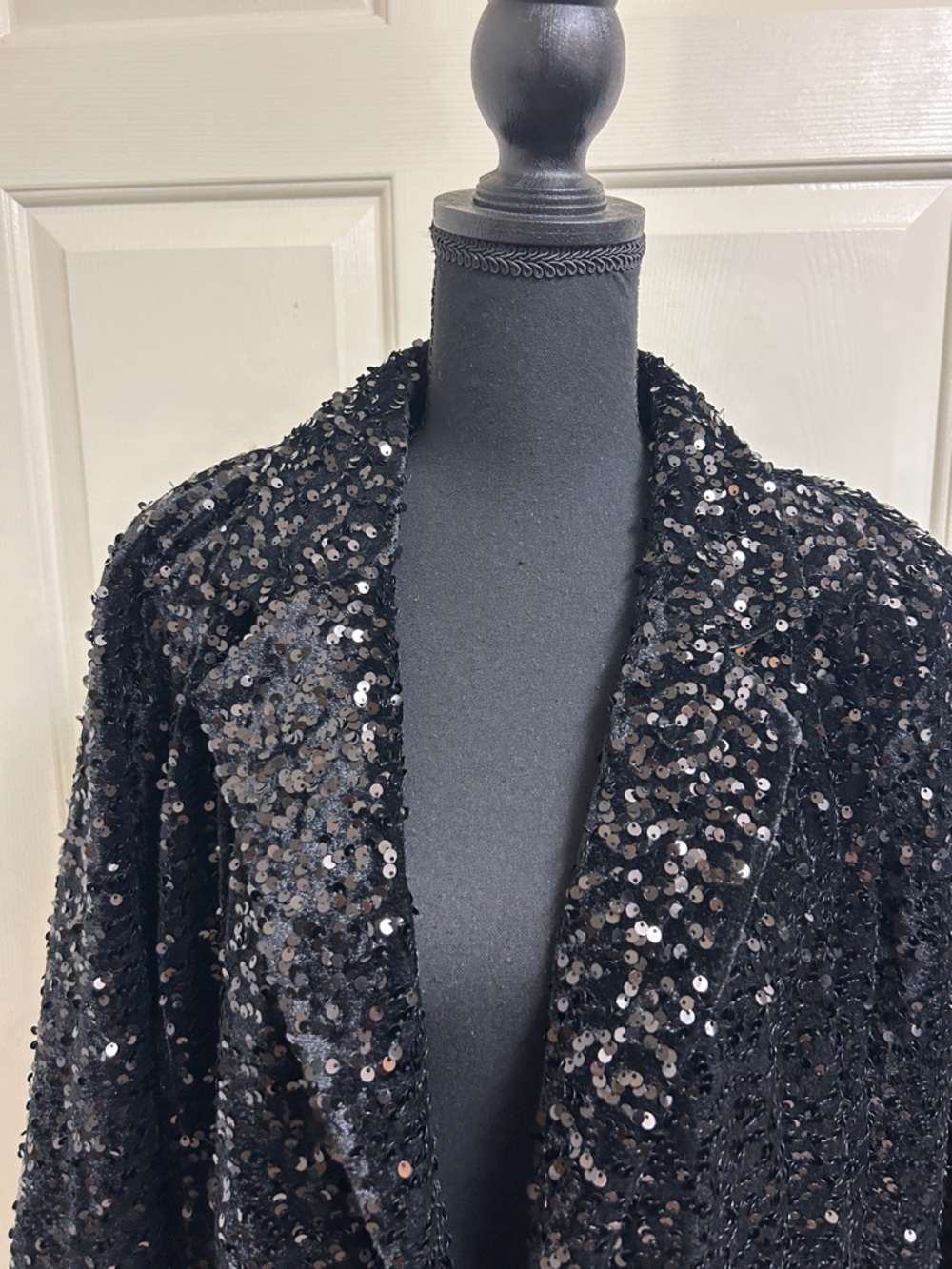 Joan Rivers Red Carpet Sequin Boyfriend Blazer, Size XL, Black - Picture 2 of 11